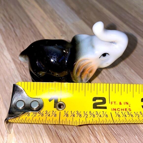 Elephant trunk up trinket ceramic Vintage figure - Picture 5 of 6